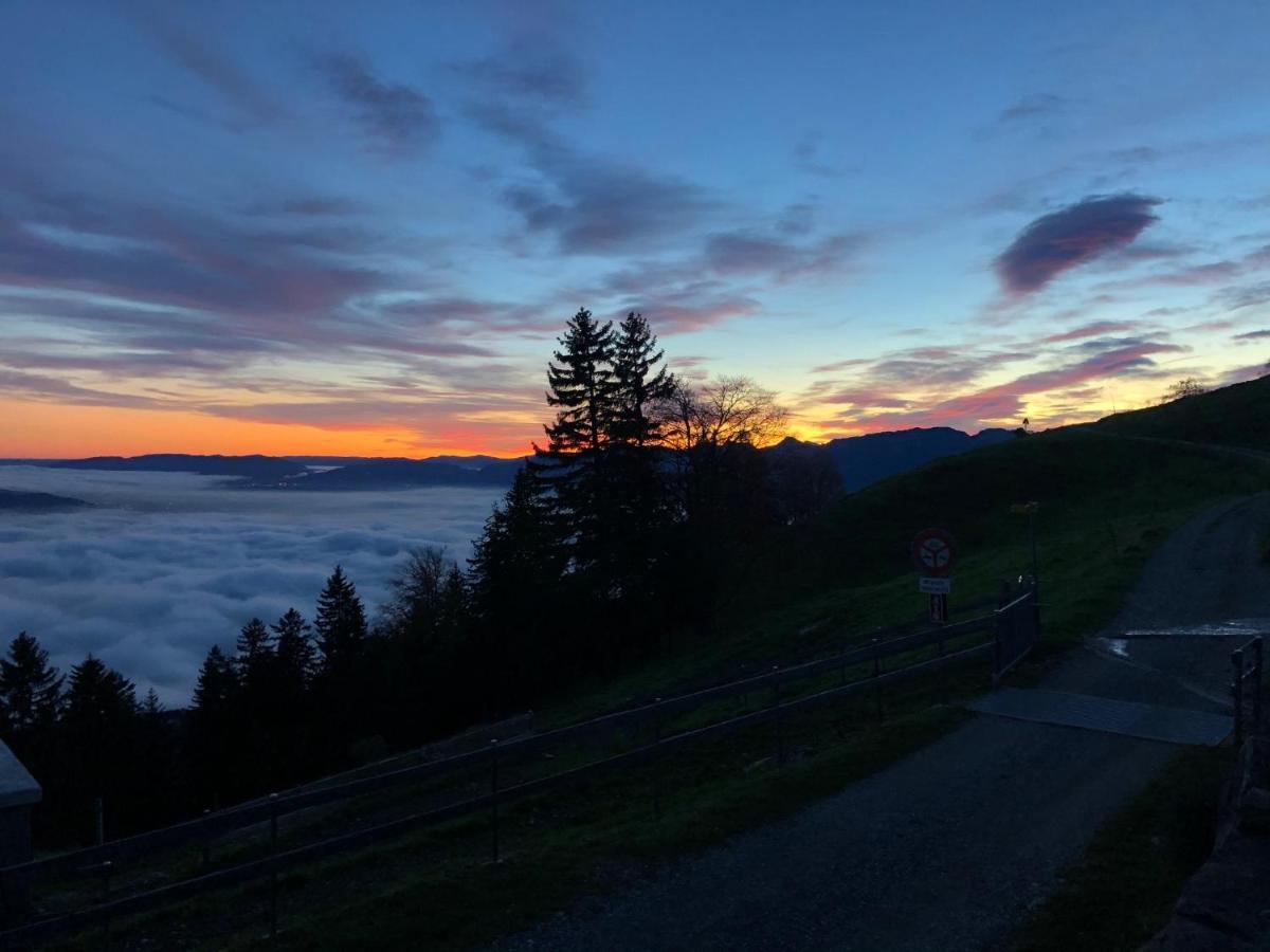 Отель Montlinger Schwamm Oberriet Экстерьер фото